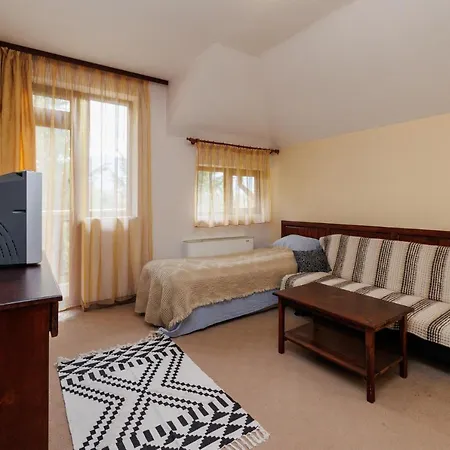 Pensionat конна база и дворене Razlog