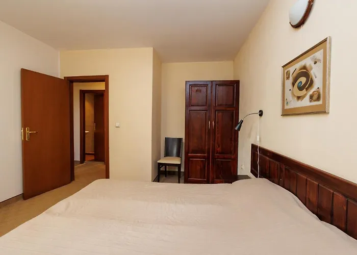 конна база и дворене Maison d'hôtes 3*