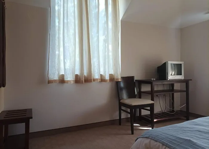 конна база и дворене Maison d'hôtes 3*