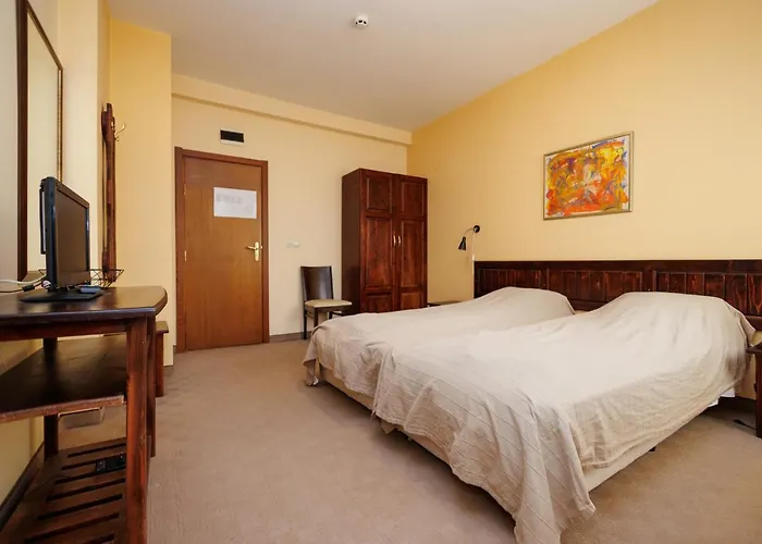 конна база и дворене