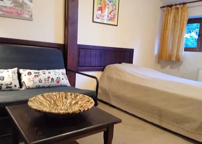 конна база и дворене Maison d'hôtes 3*