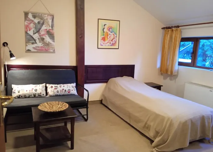 Maison d'hôtes конна база и дворене 3*