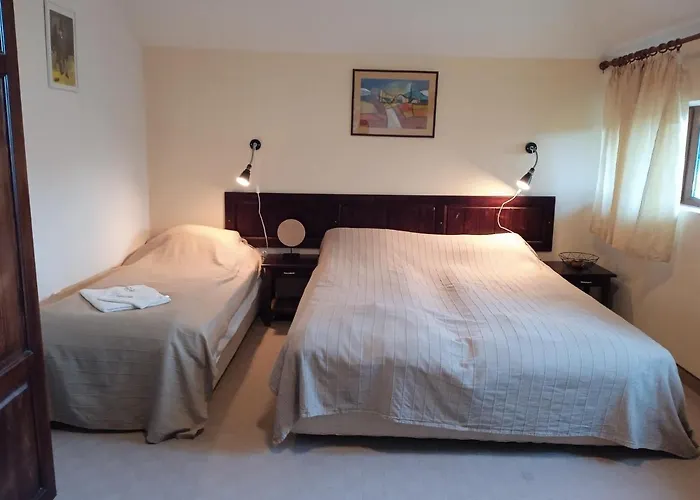 конна база и дворене Maison d'hôtes Razlog